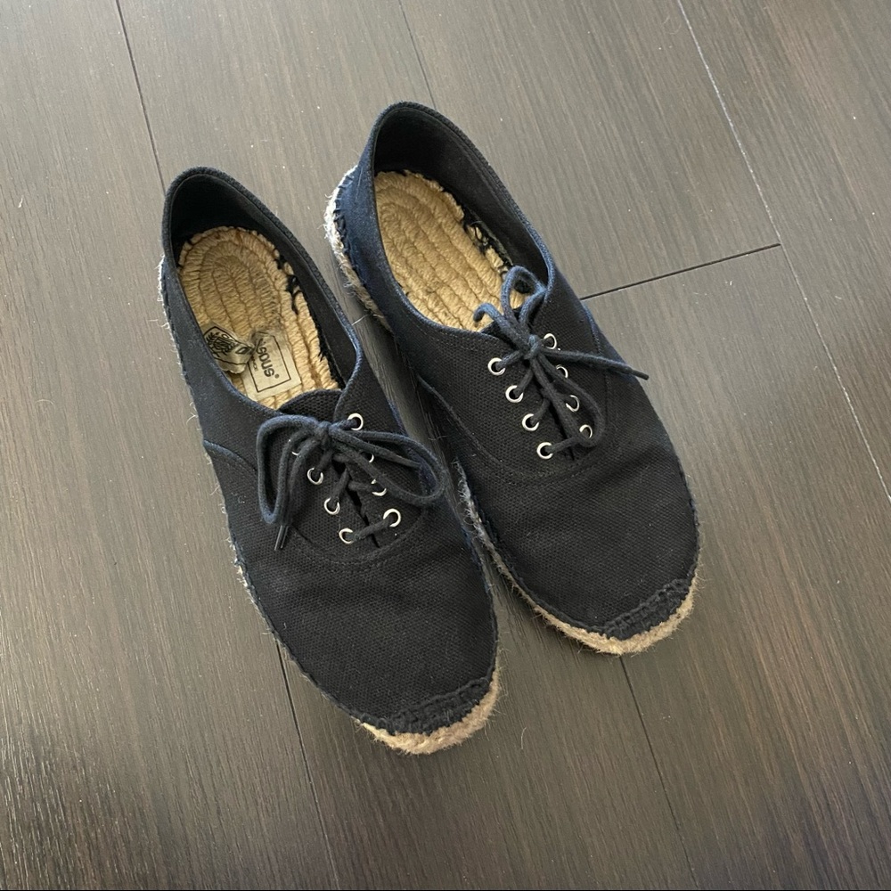 Andre Assous espadrille sneakers